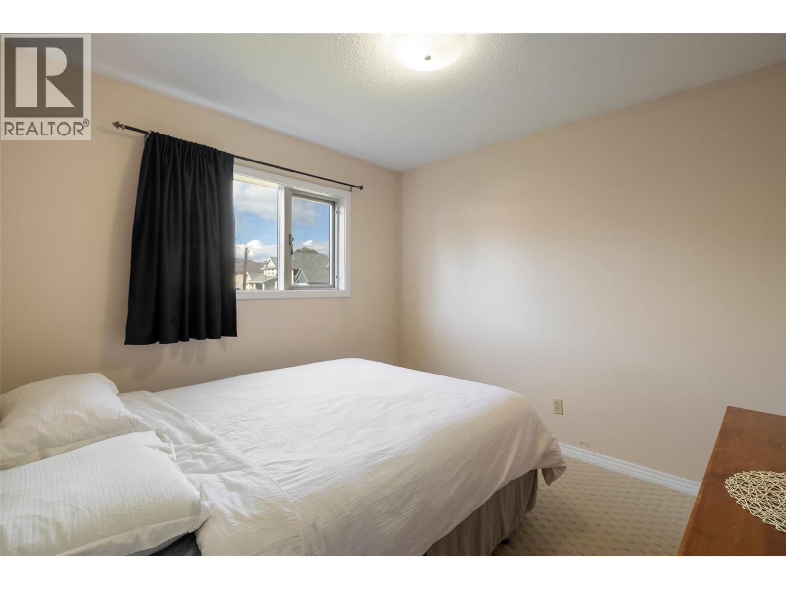 3035 Hayden Drive, Armstrong