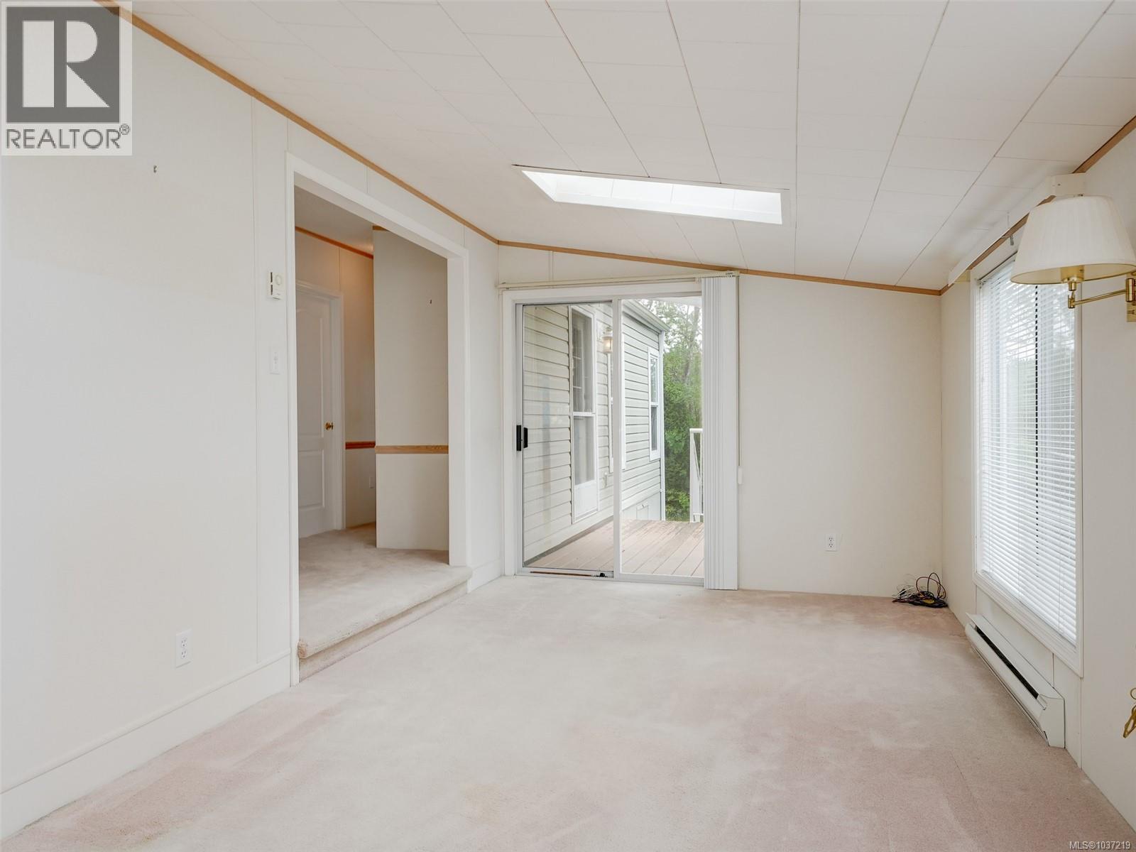 #20 7401 Central Saanich Rd - 5