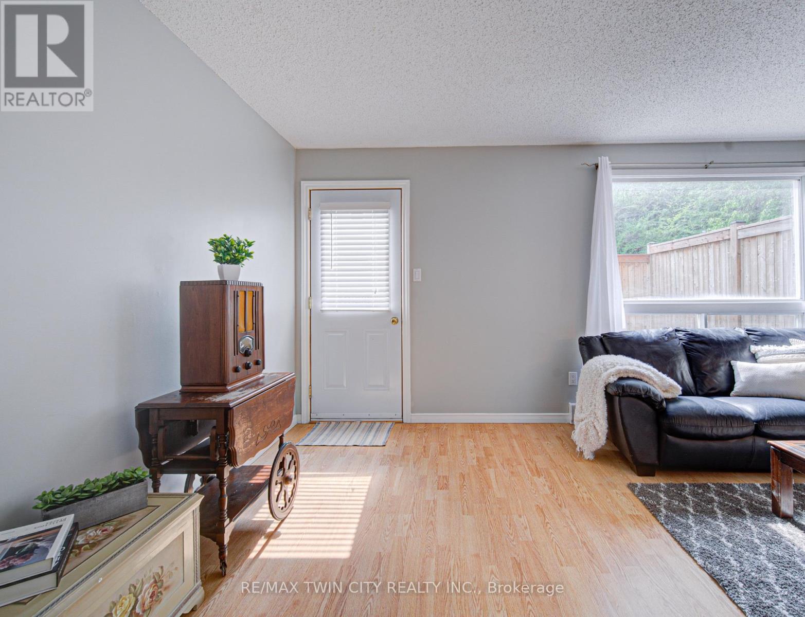 #26 175 CEDAR STREET - 11