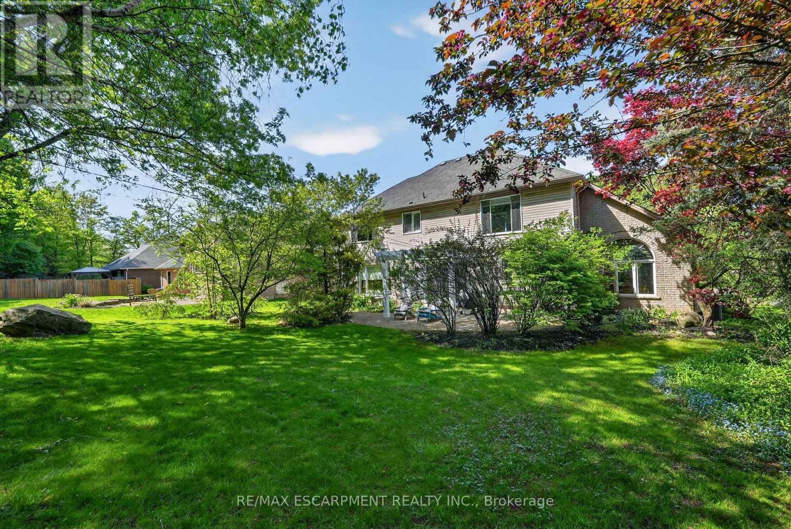 144 DORCHESTER DRIVE - 29