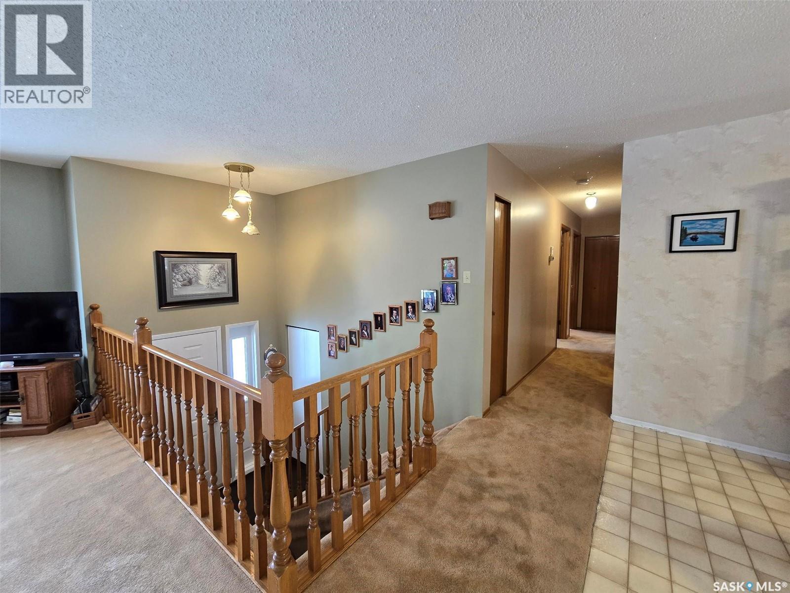 903 Assiniboia AVENUE - 9