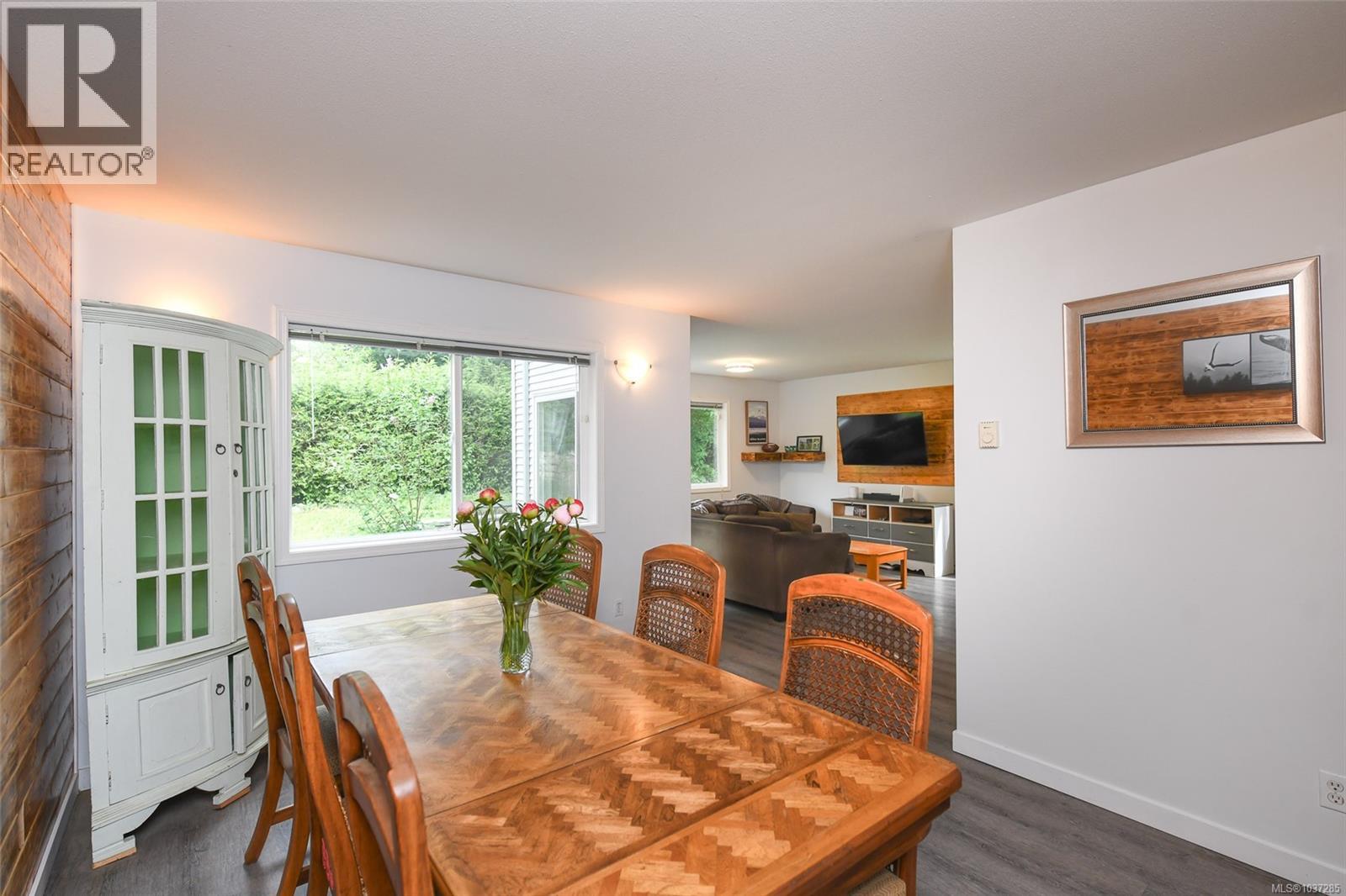 2238 Tamarack Dr - 2