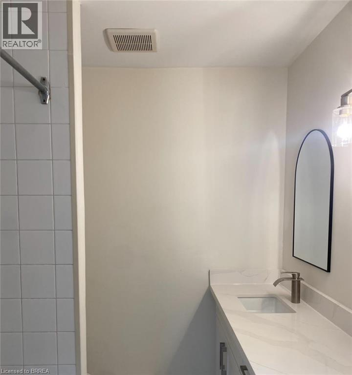 151 SIEBERT Avenue, Kitchener, Ontario, N2C2A9 — Photo 2
