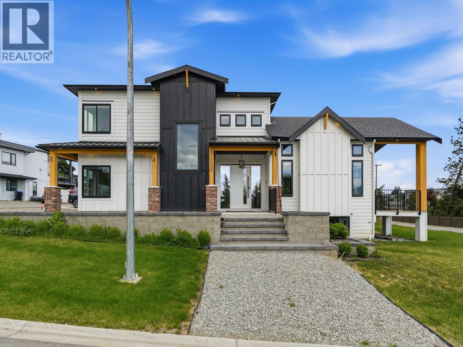 1032 Oak Barrel Lane, West Kelowna