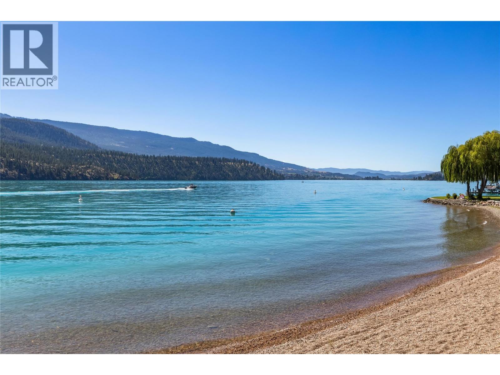 18451 Crystal Waters Road Unit# 8, Lake Country