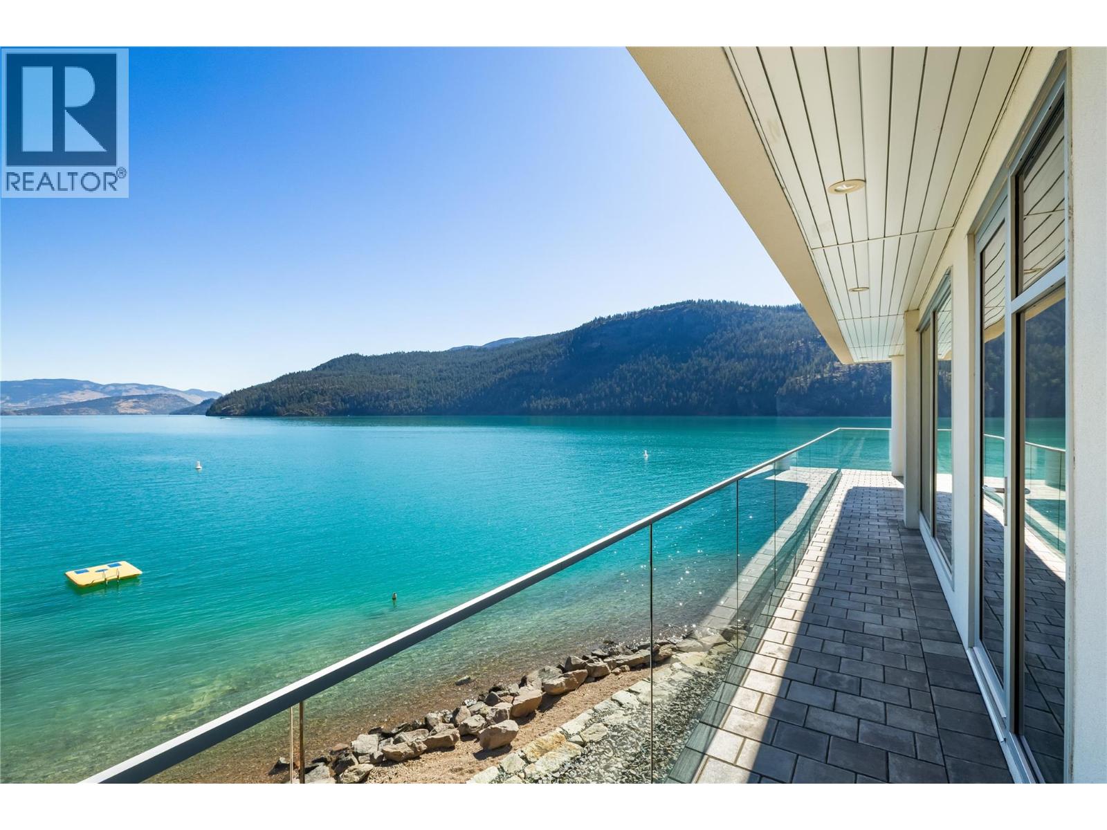 18451 Crystal Waters Road Unit# 8, Lake Country