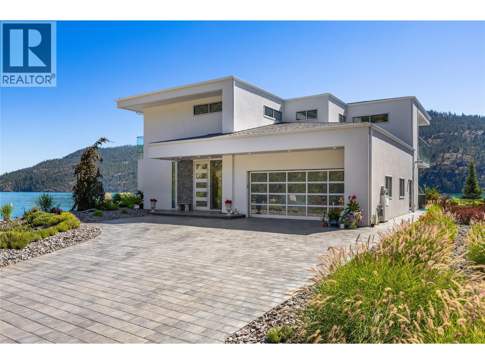 18451 Crystal Waters Road Unit# 8, Lake Country