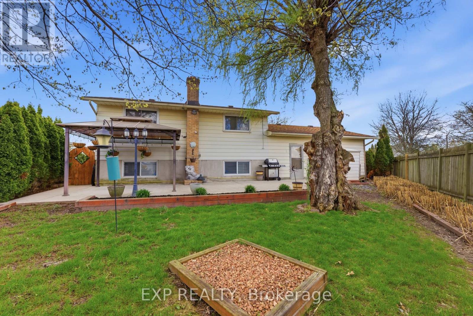 7551 FERN AVENUE - 41