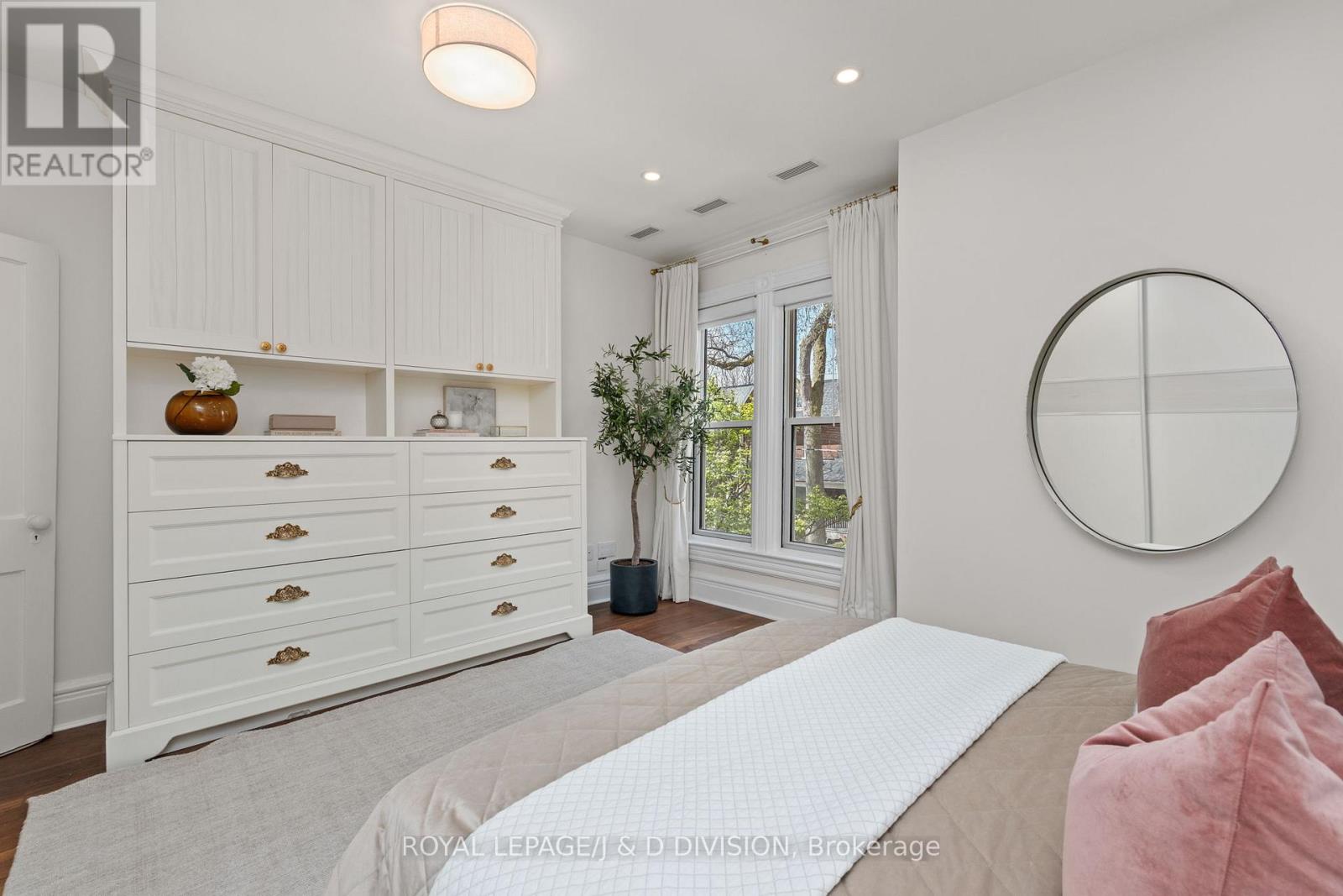 477 ROXTON ROAD - 29