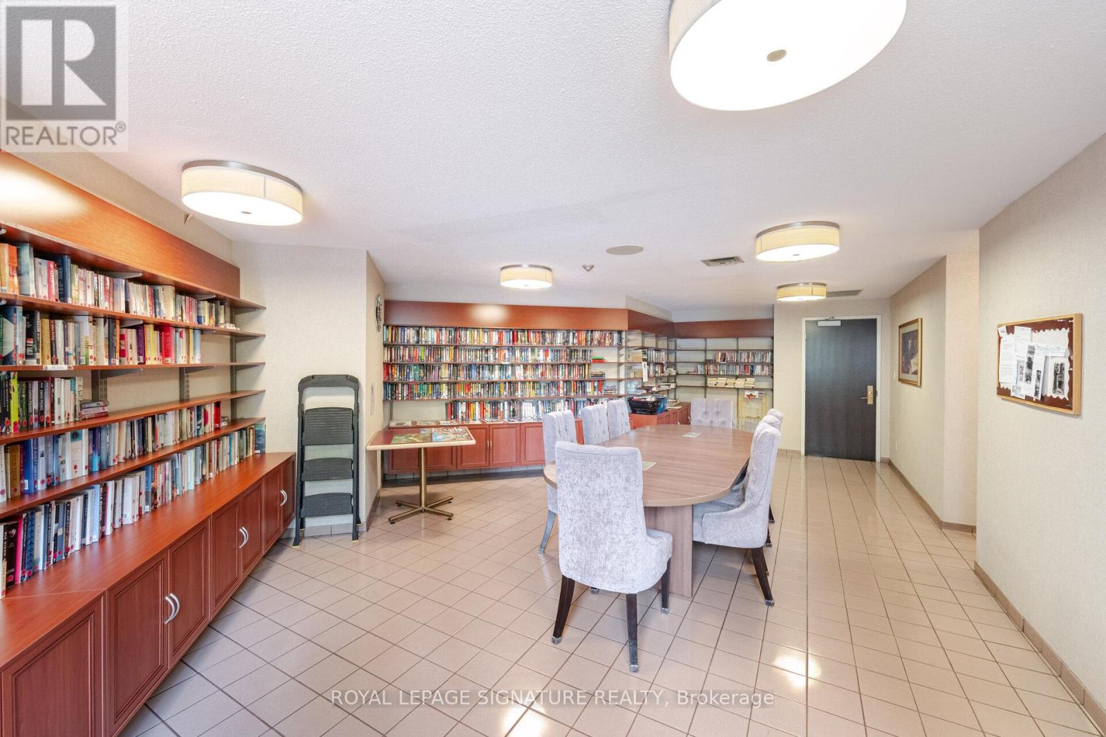 #2310 55 KINGSBRIDGE GARDEN CIRCLE - 24