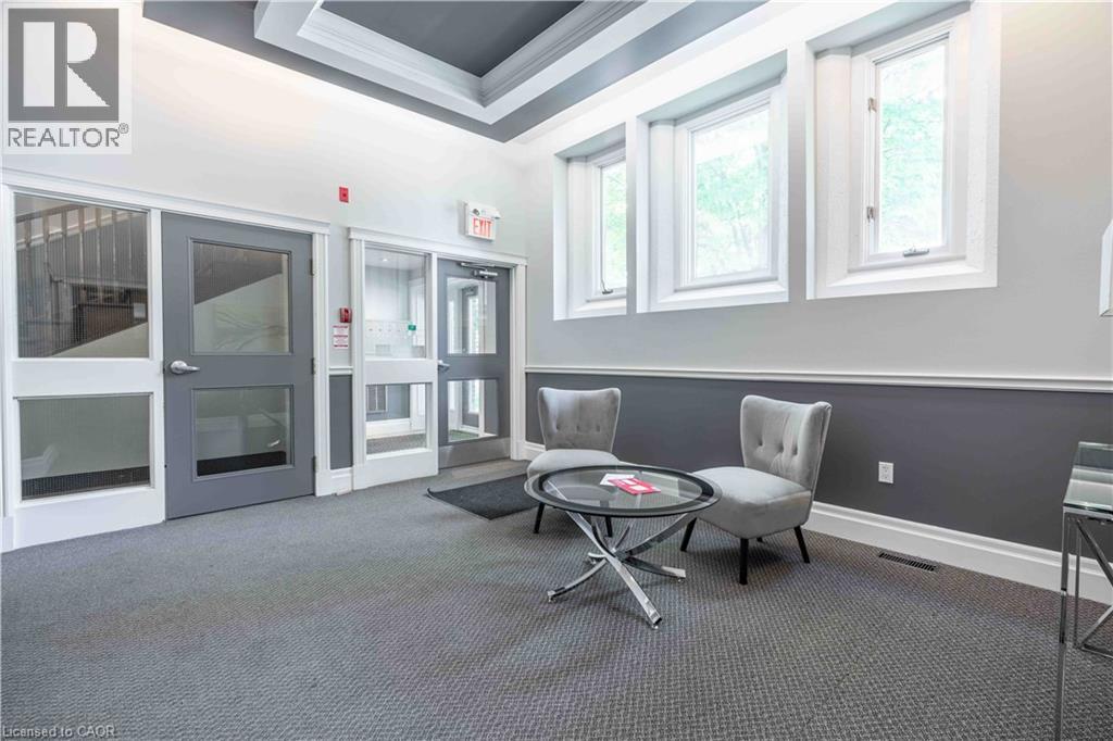 #205 21 RICHMOND Street - 36