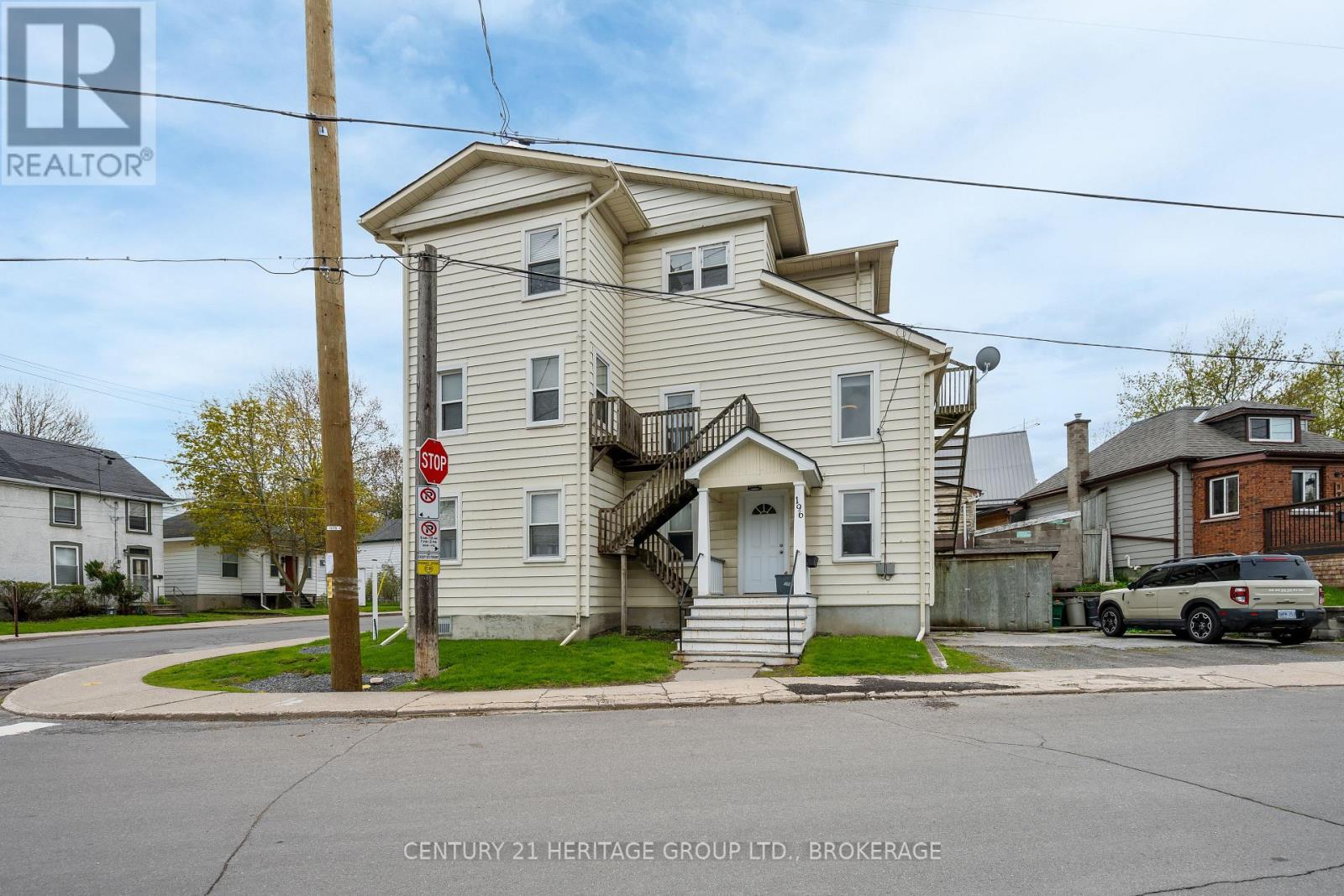 432 BARRIE STREET - 1