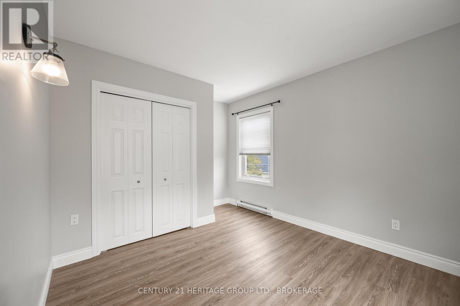 432 BARRIE STREET - 13
