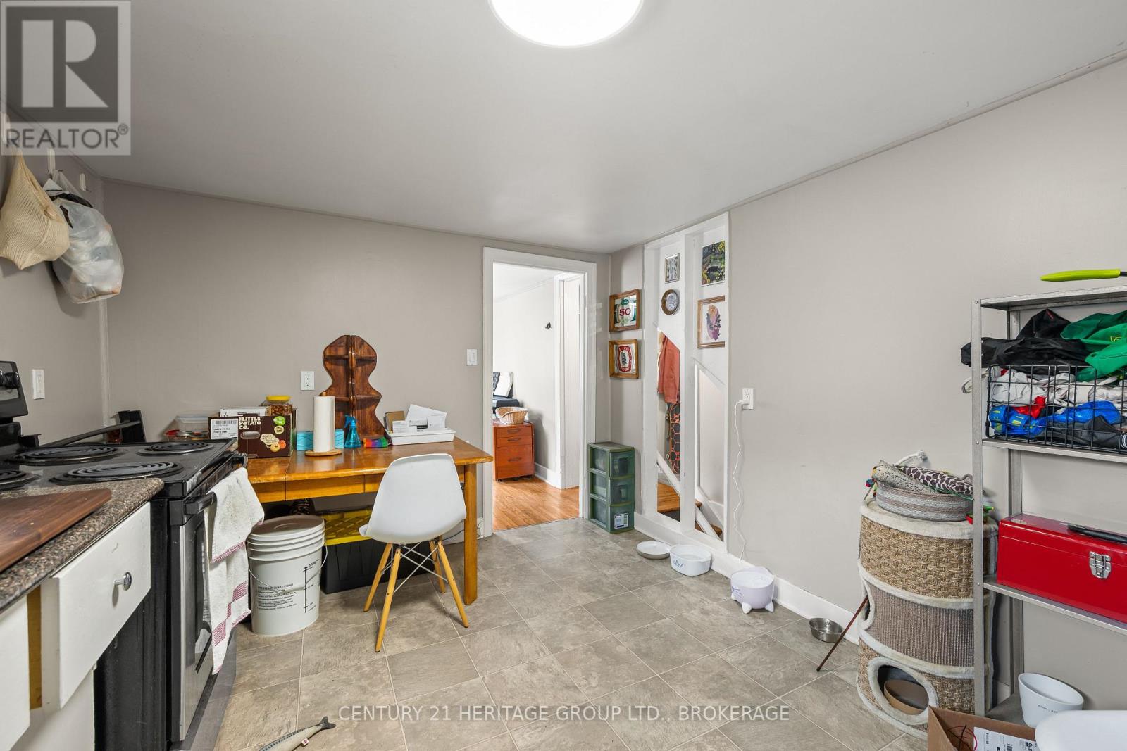 432 BARRIE STREET - 20