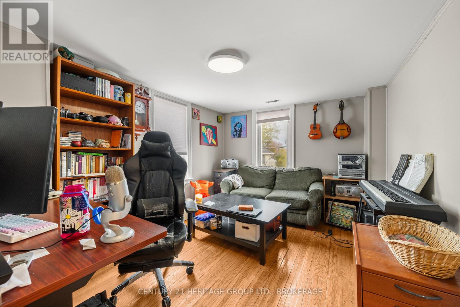 432 BARRIE STREET - 21
