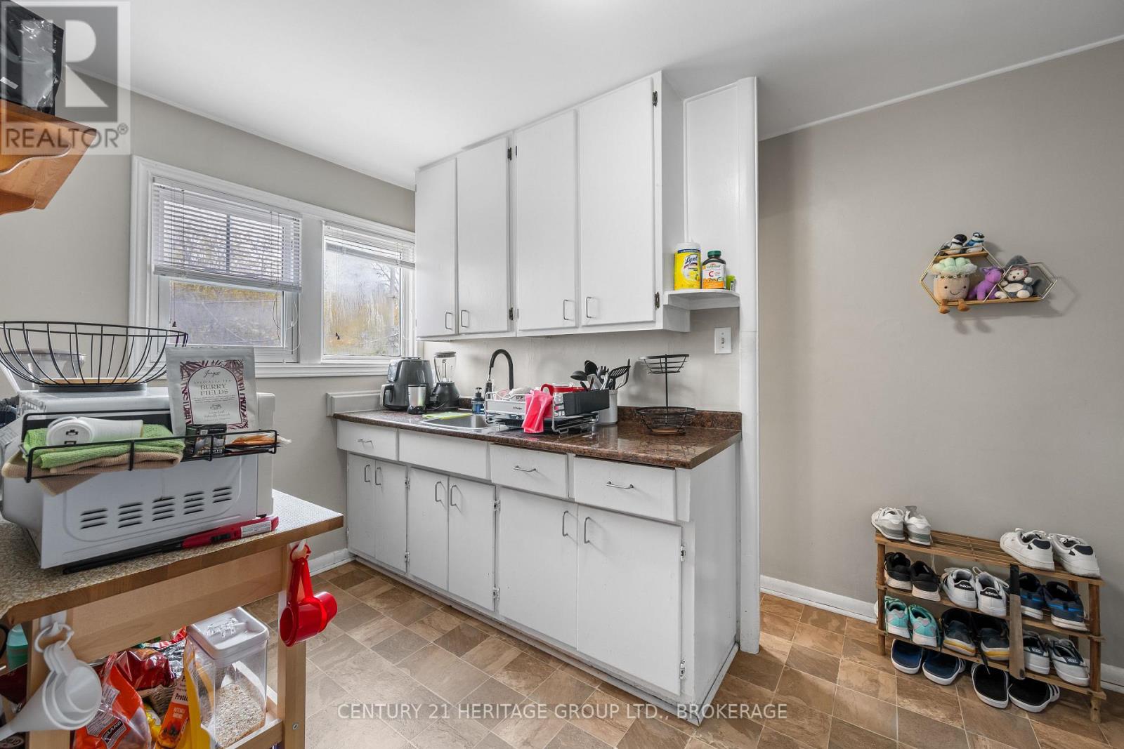 432 BARRIE STREET - 29