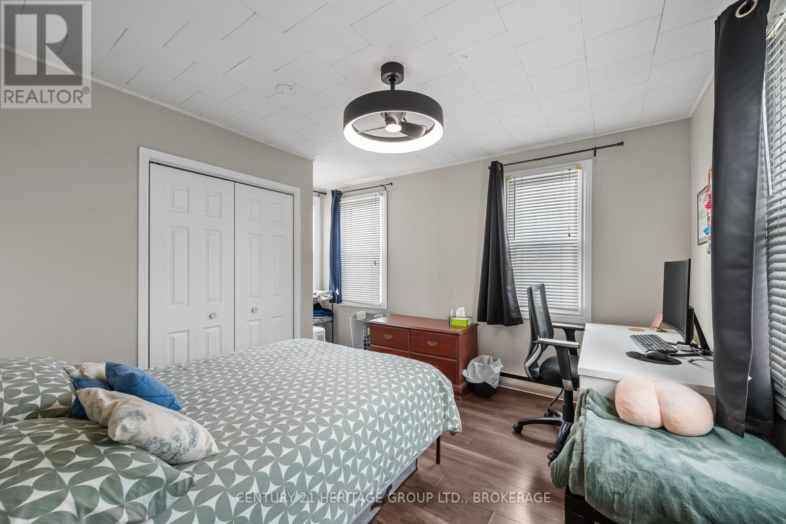 432 BARRIE STREET - 32
