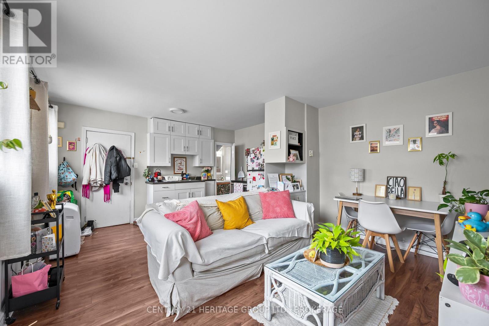 432 BARRIE STREET - 35