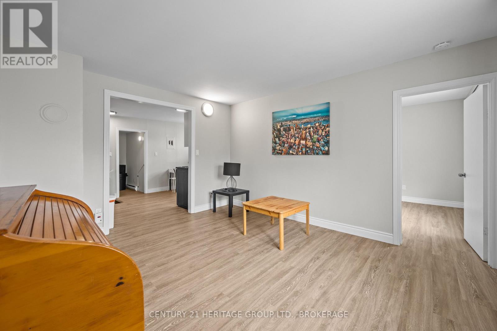 432 BARRIE STREET - 38