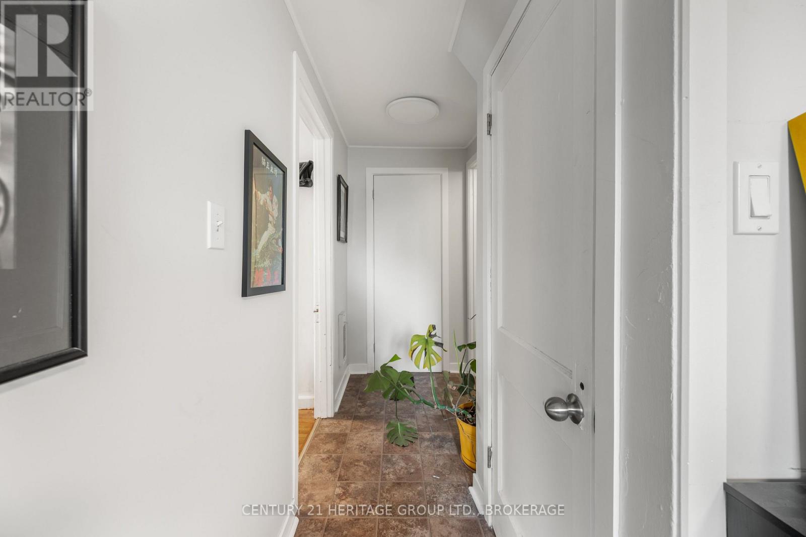 432 BARRIE STREET - 7