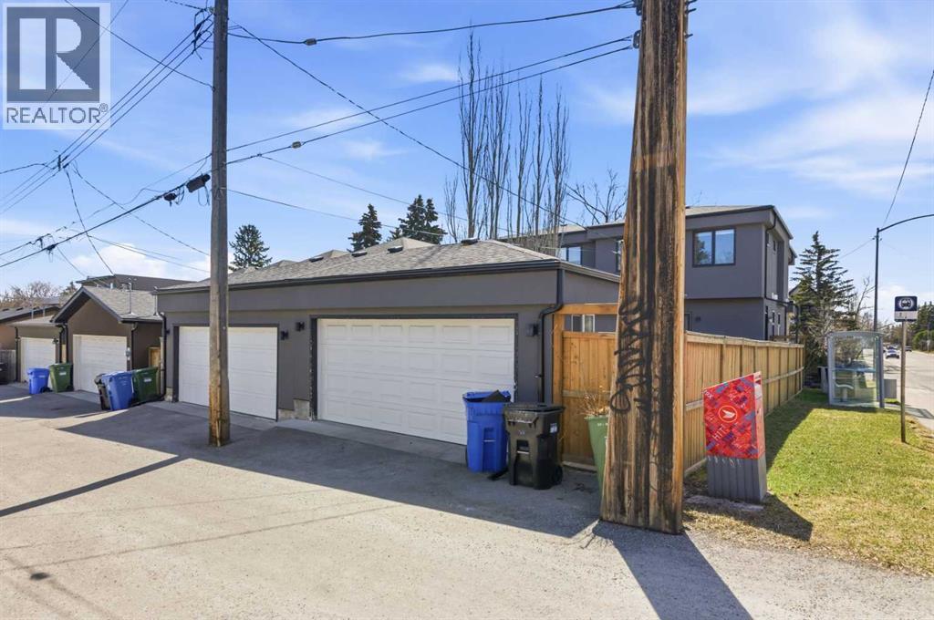 2052 46 Avenue SW - 2