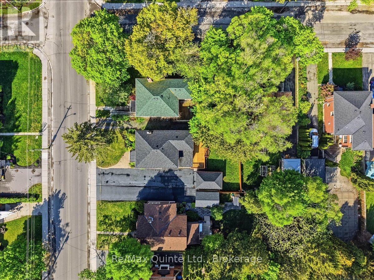 238 VICTORIA AVENUE - 50