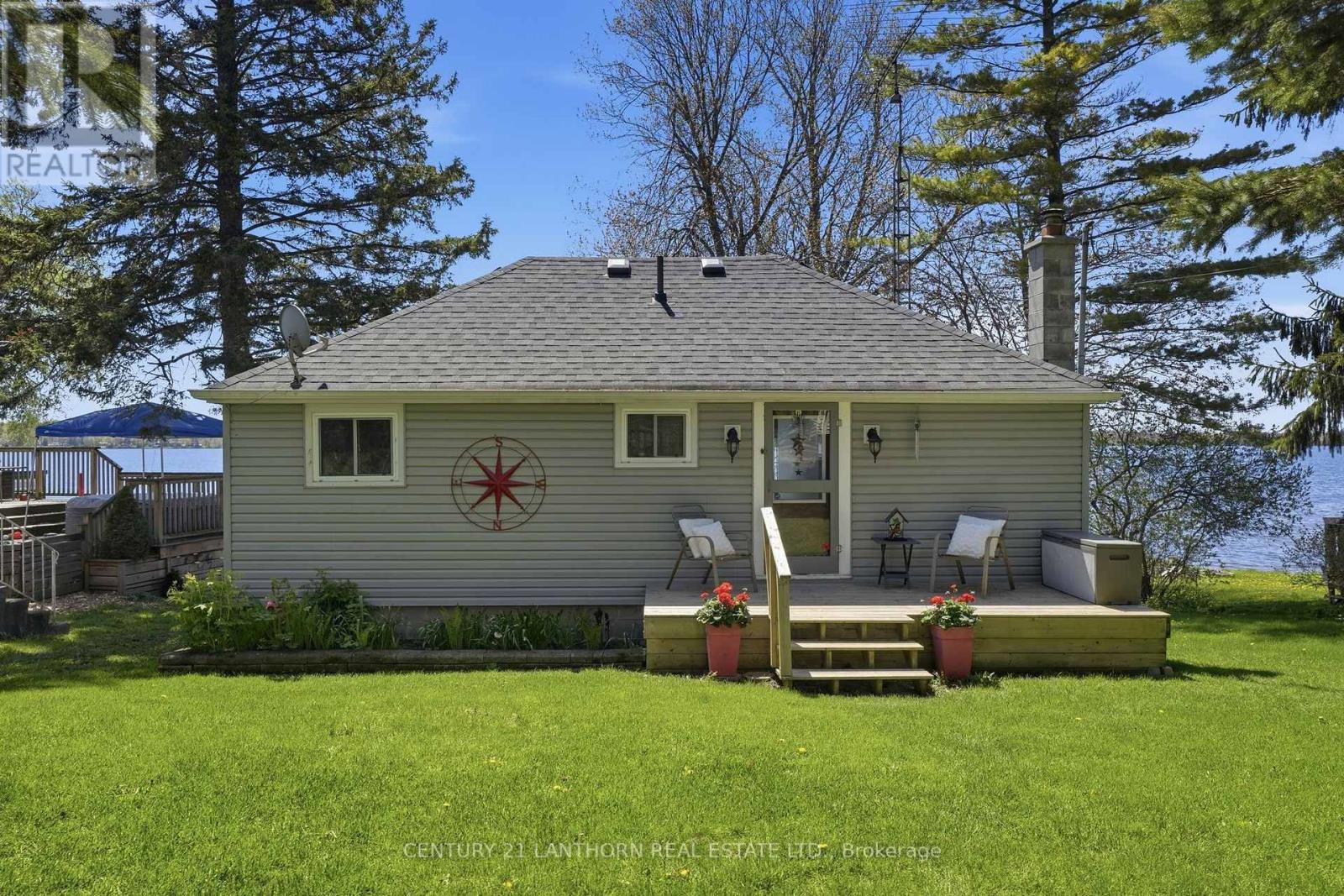 1051 LAKESIDE DRIVE - Image 2