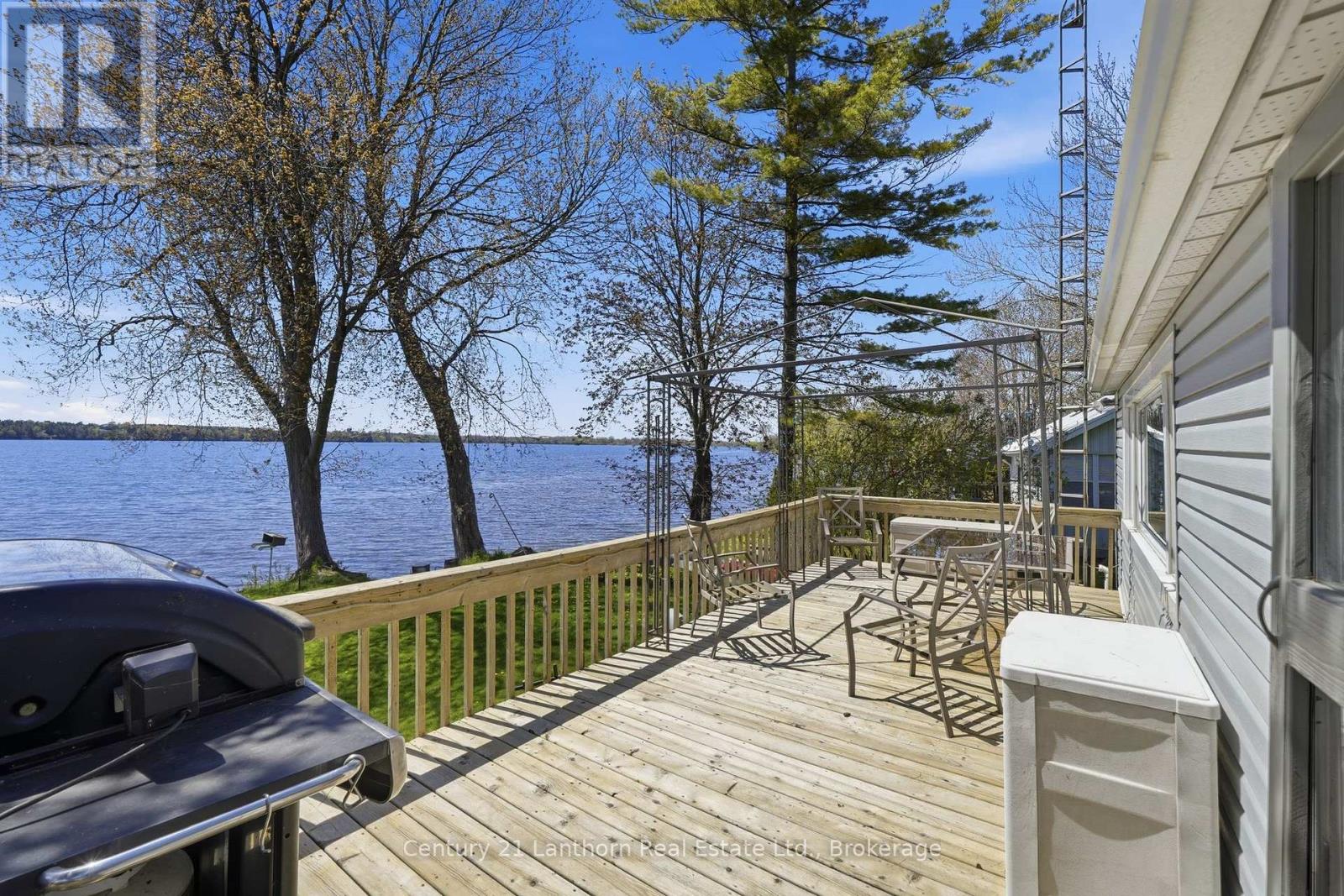 1051 LAKESIDE DRIVE - 21