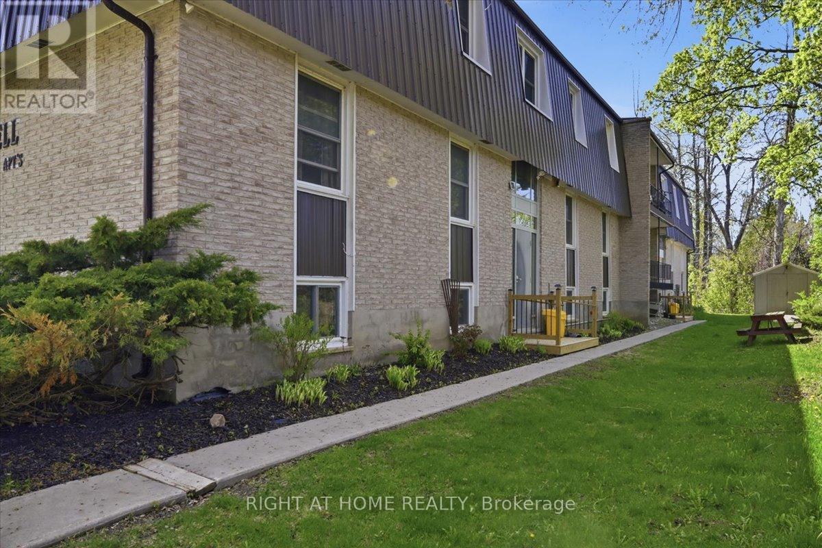 116 SASKATOON AVENUE N - 1