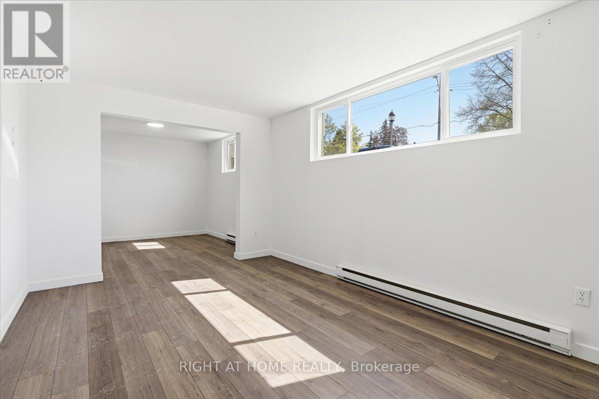 116 SASKATOON AVENUE N - 22