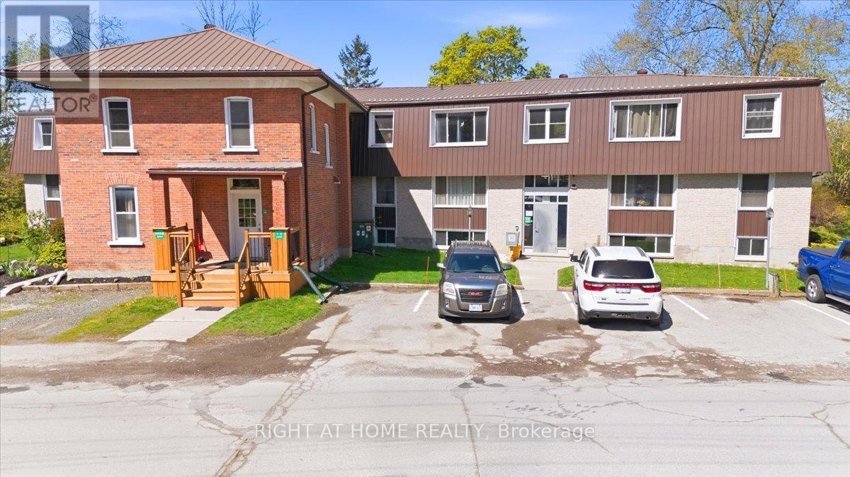 116 SASKATOON AVENUE N - 5