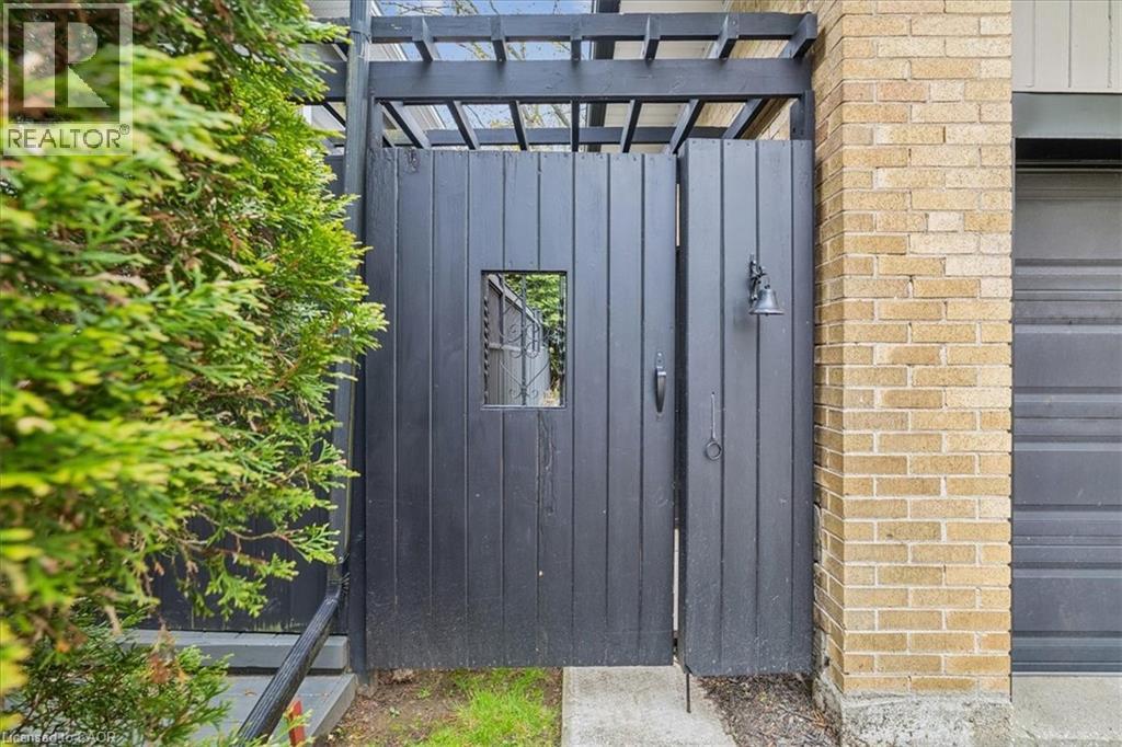 316 RIVER SIDE Drive, Oakville, Ontario, L6K3N4 — Photo 34
