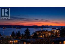 1183 Duchess Avenue, West Vancouver, BC V7T1H1 Photo 16