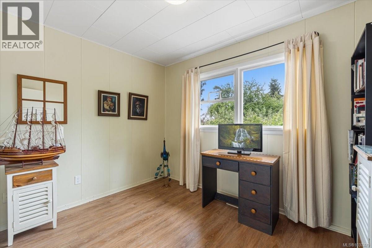 363 Pioneer Cres - 22