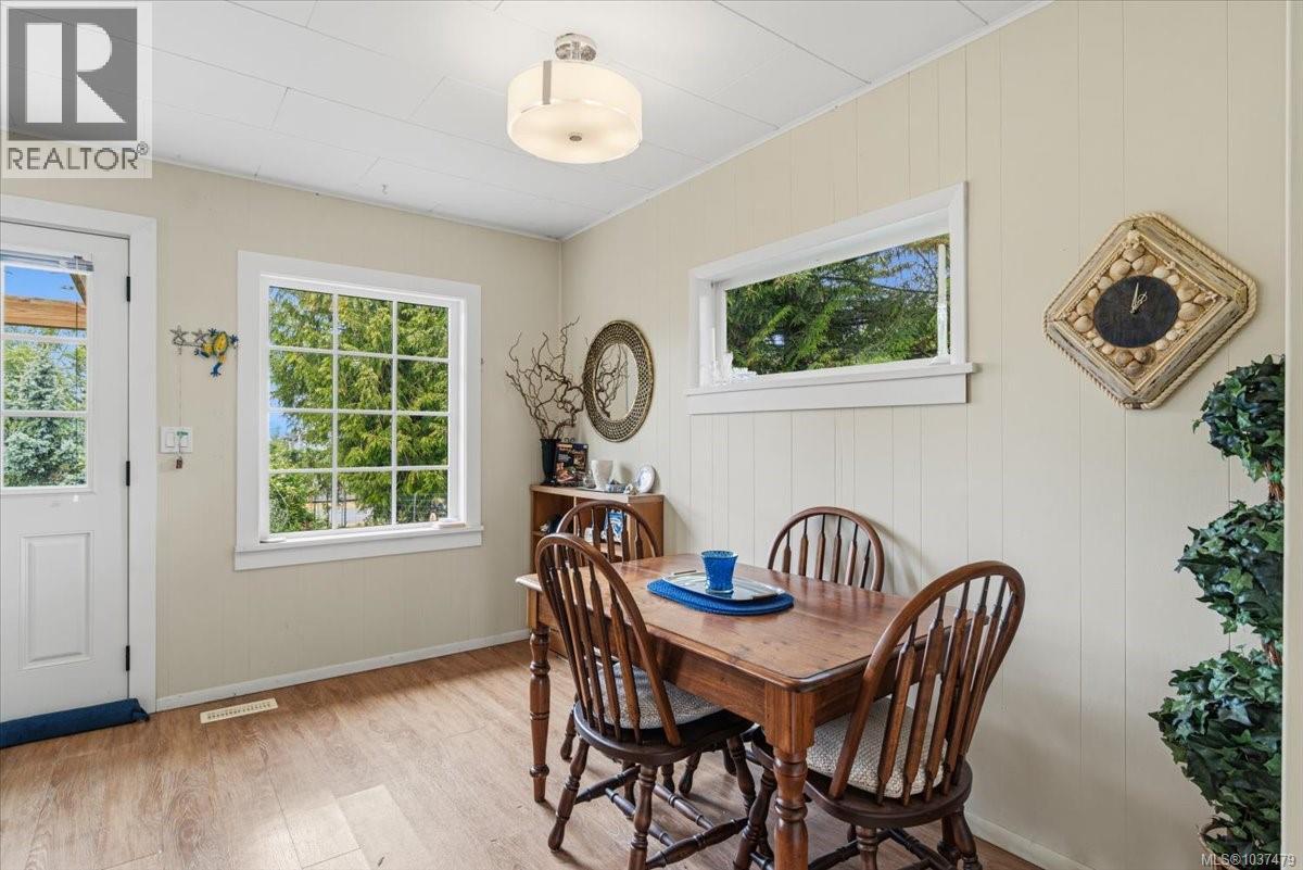 363 Pioneer Cres - 24