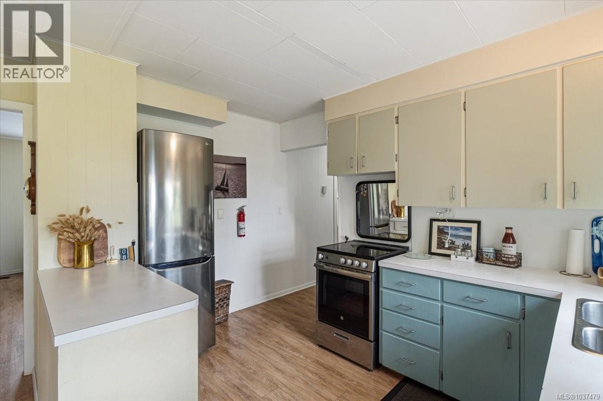 363 Pioneer Cres, Parksville