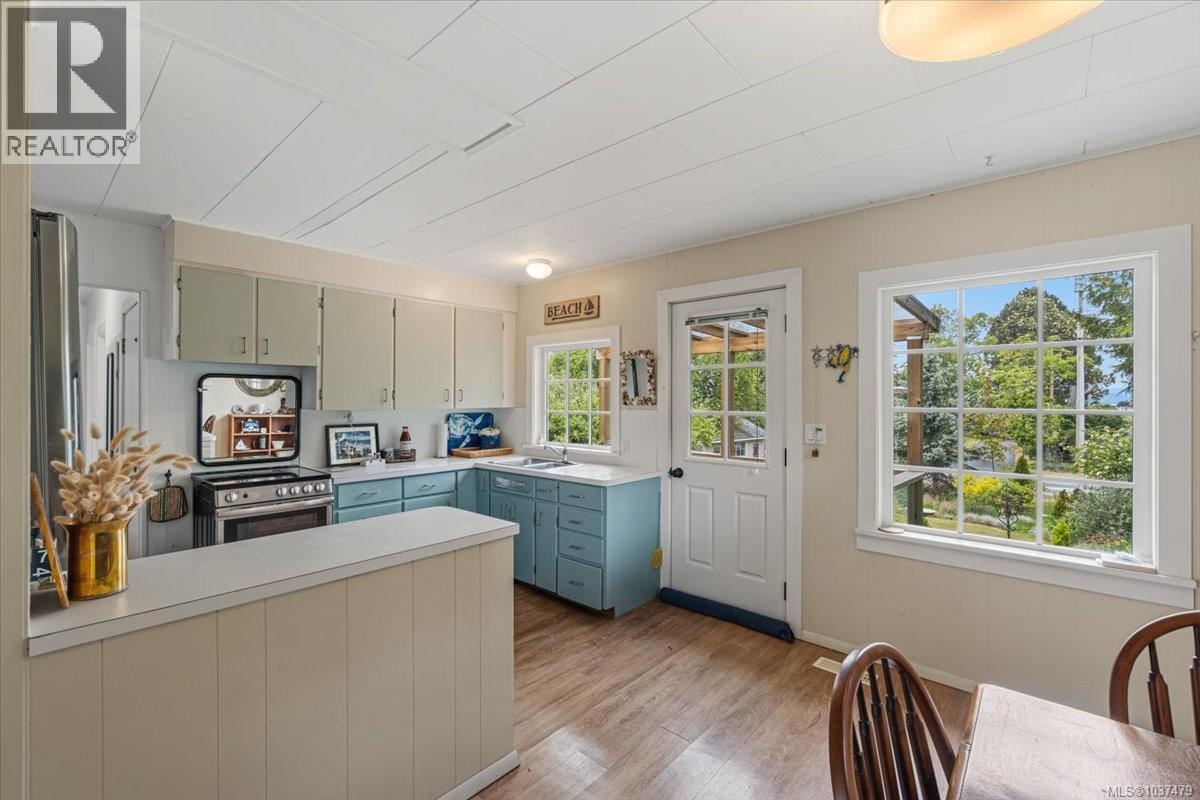 363 Pioneer Cres, Parksville