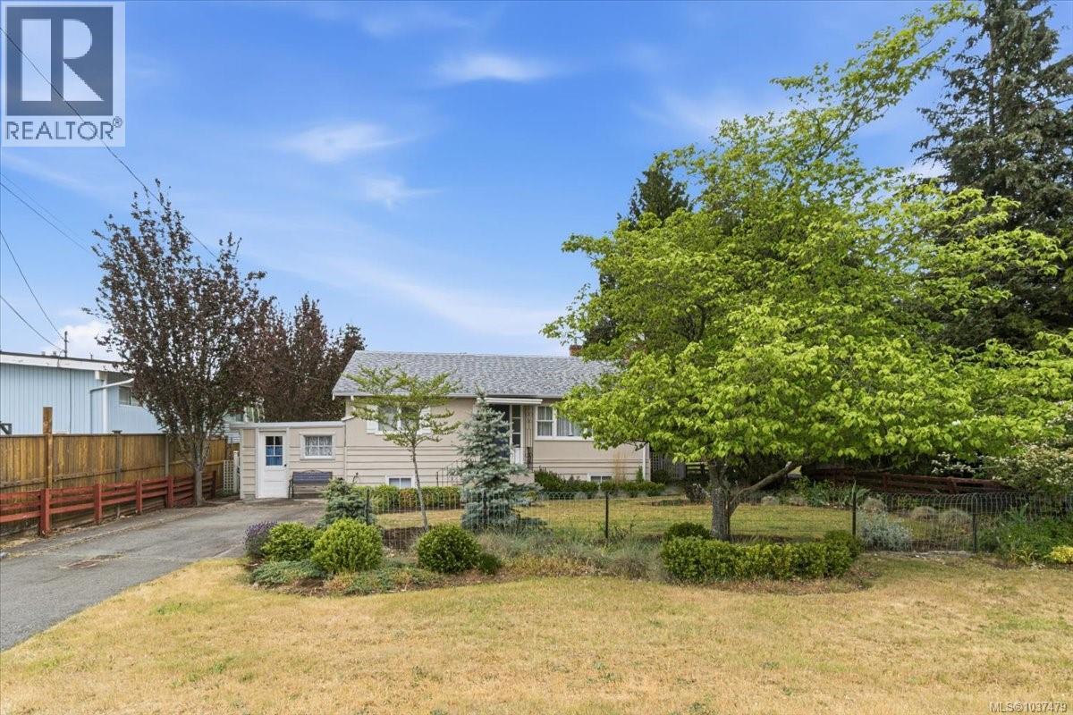 363 Pioneer Cres - 38