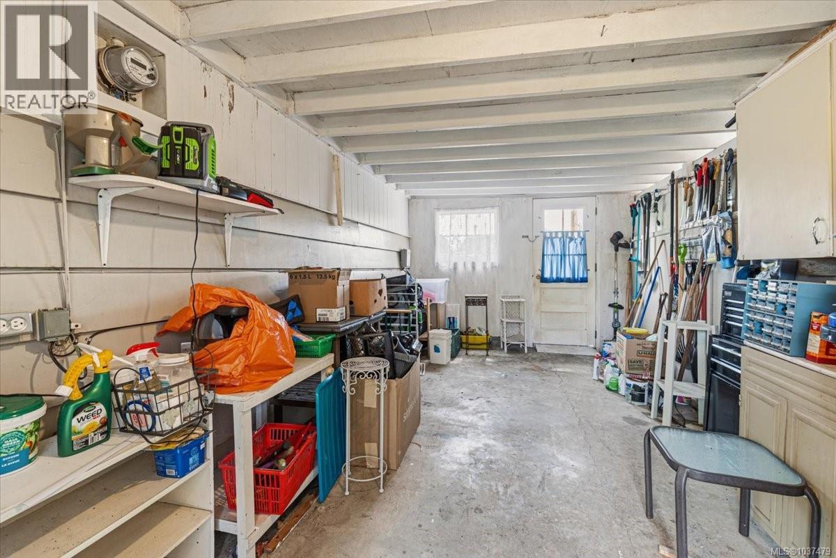 363 Pioneer Cres - 9