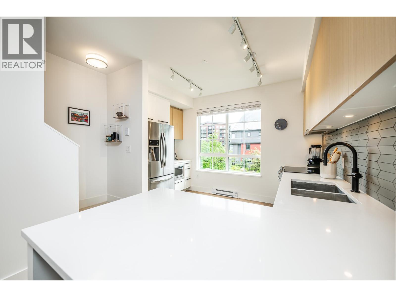 38036 KEEL WAY, Squamish