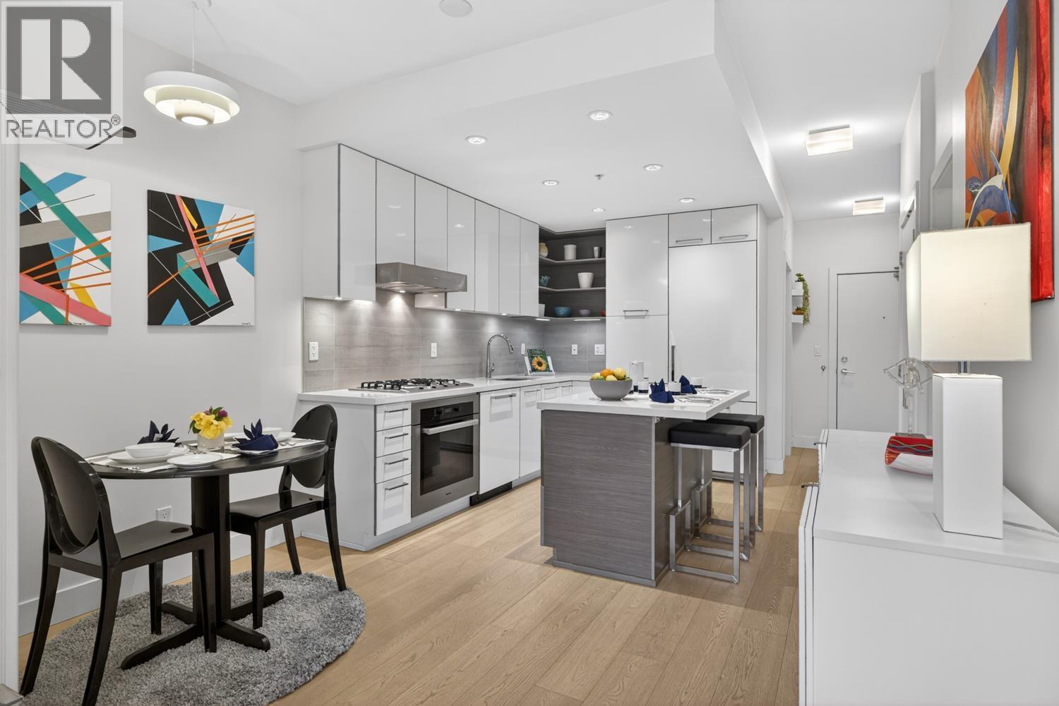 306 1628 W 4TH AVENUE, Vancouver