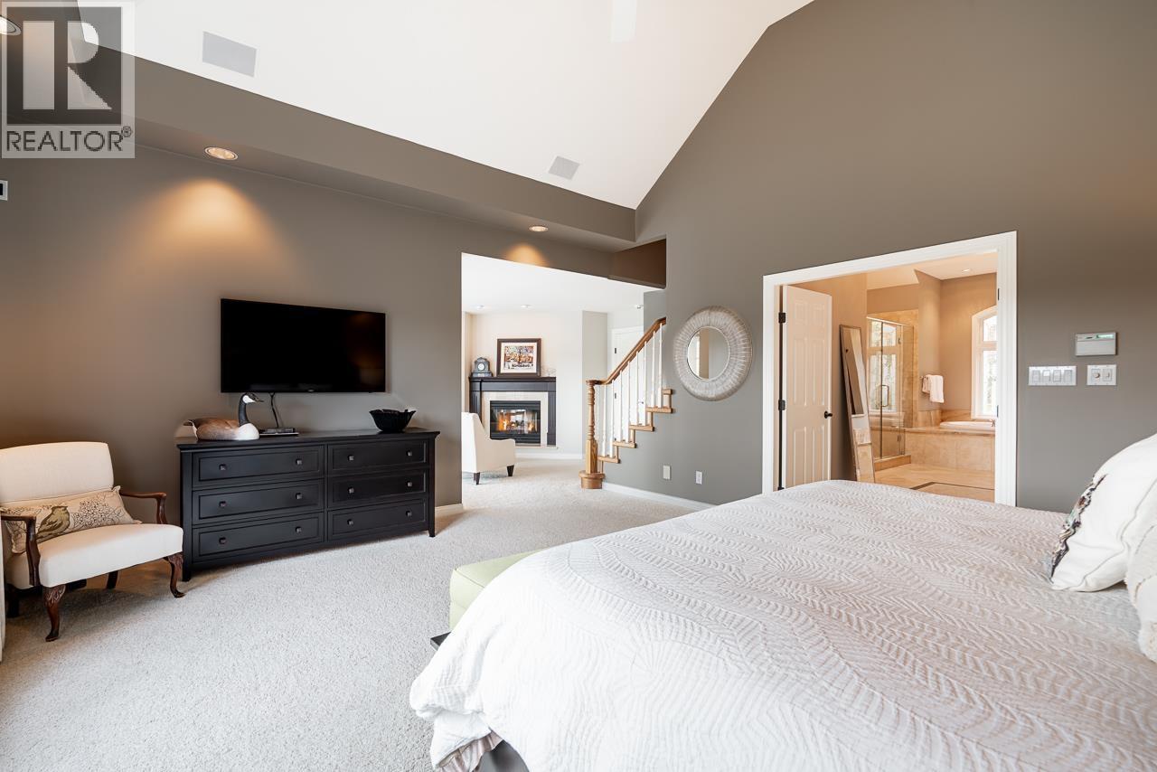 7976 GOVERNMENT ROAD, Burnaby