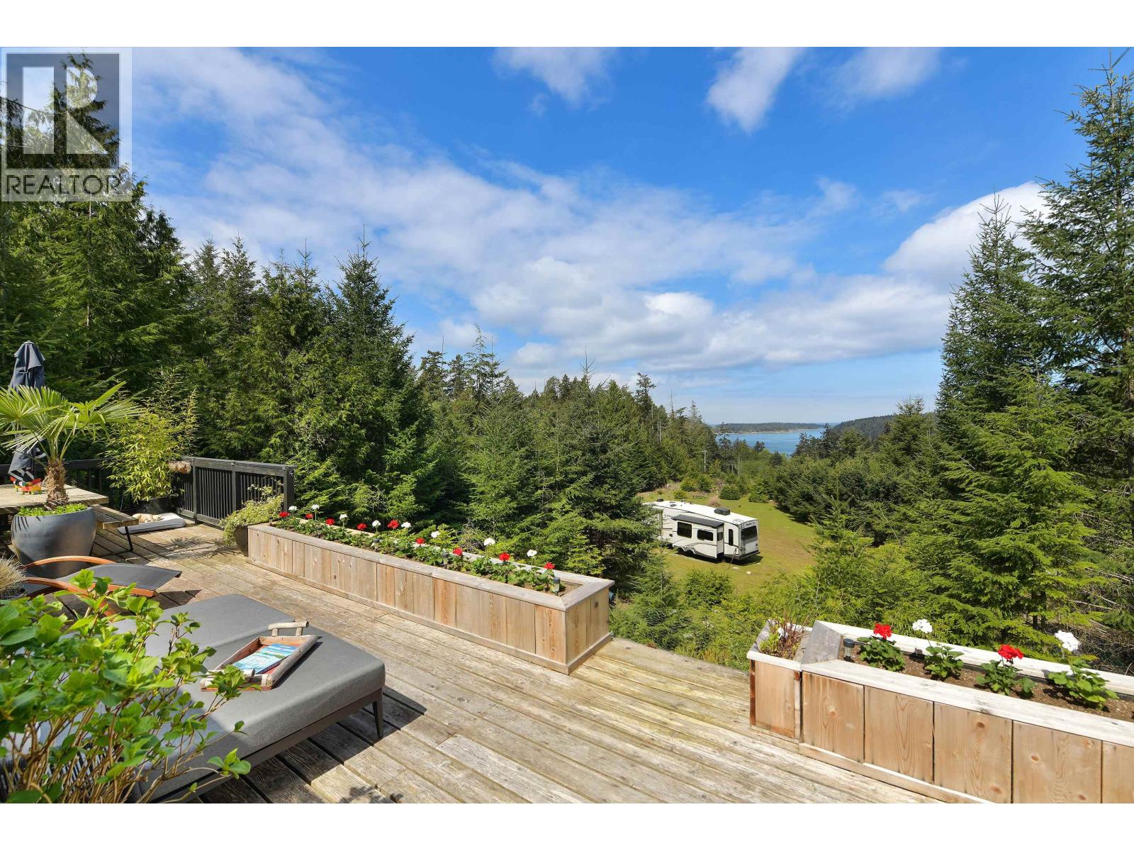 430 MCKERCHER ROAD, Mayne Island