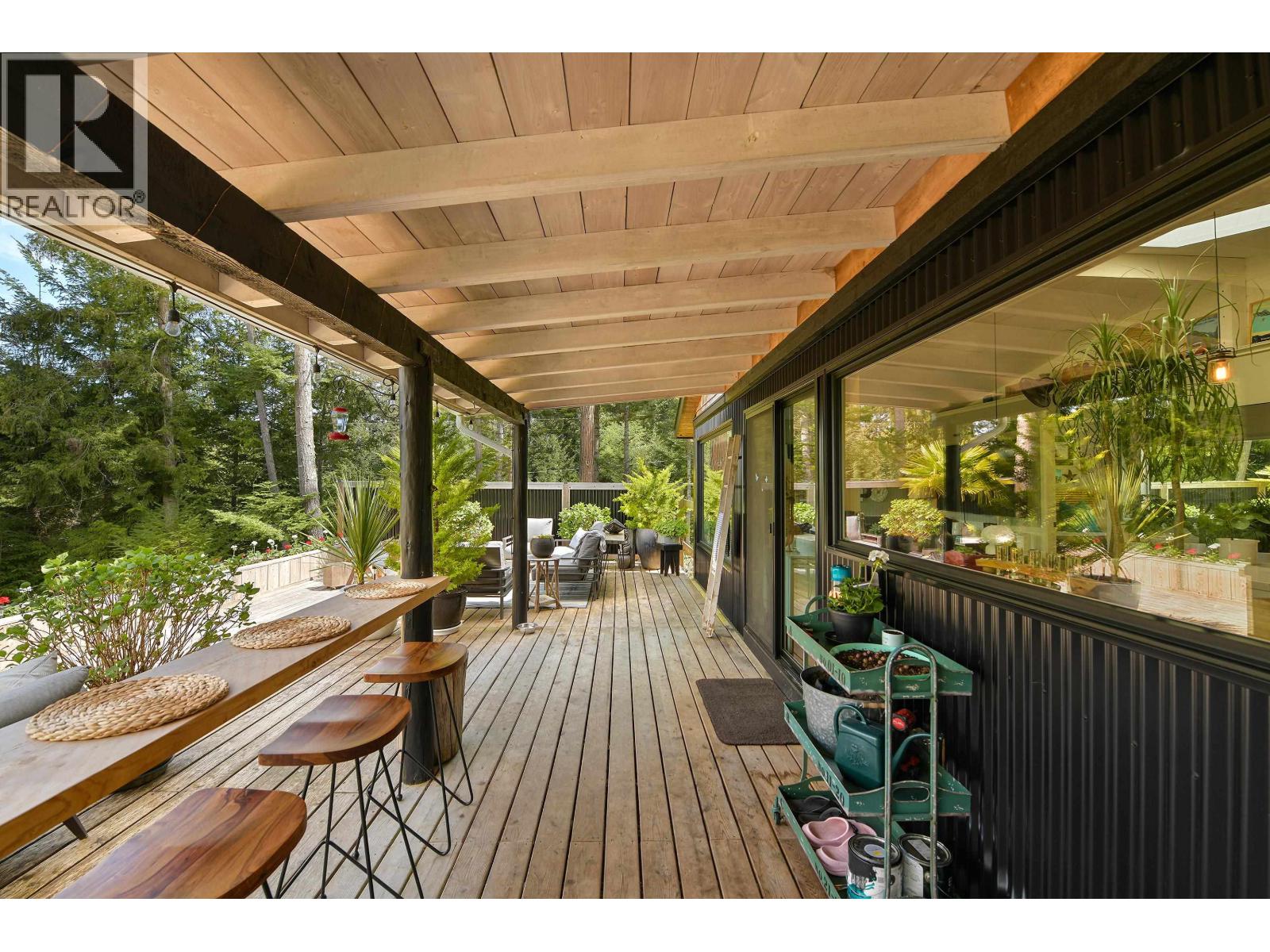 430 MCKERCHER ROAD, Mayne Island