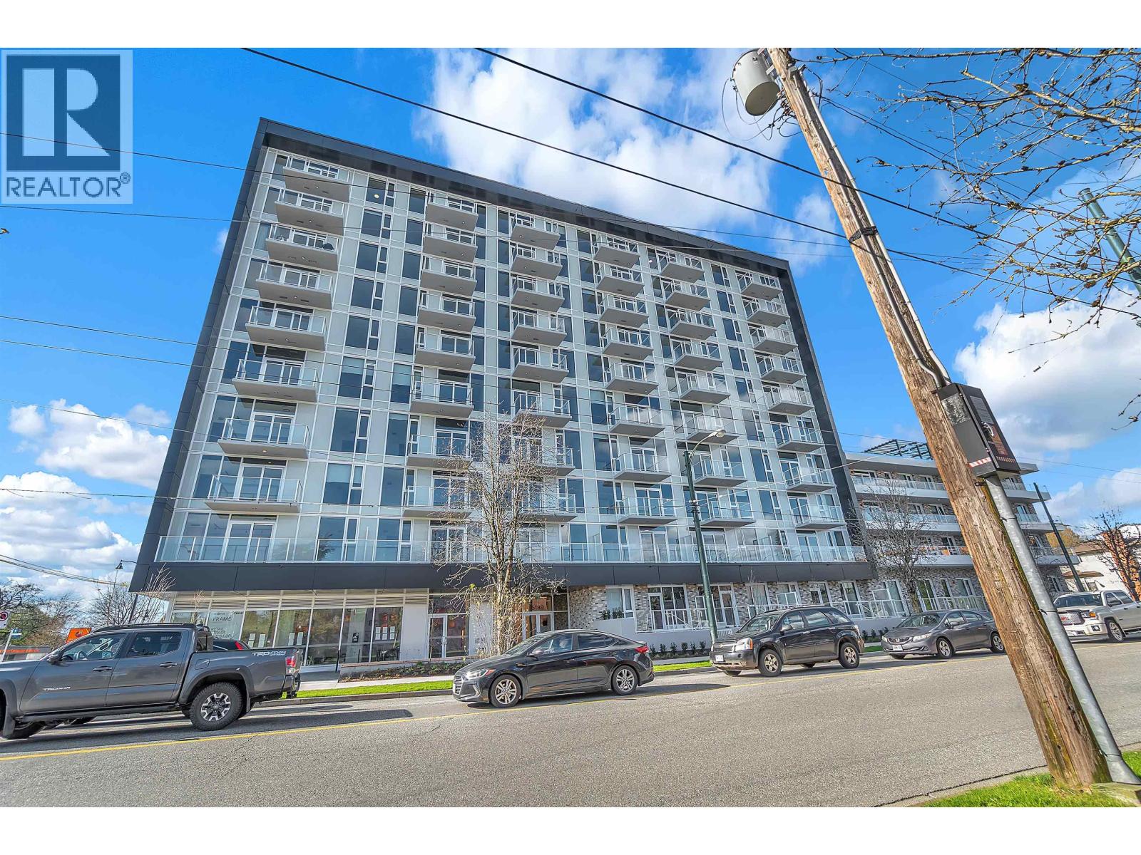7XX 2729 KINGSWAY, Vancouver