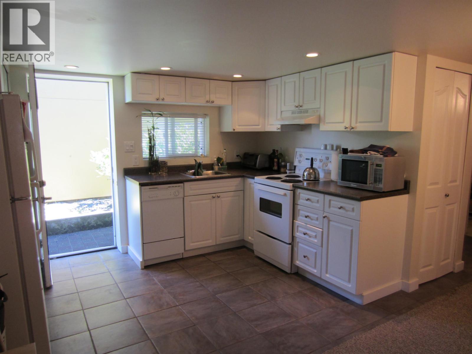 345X W 18TH AVENUE, Vancouver