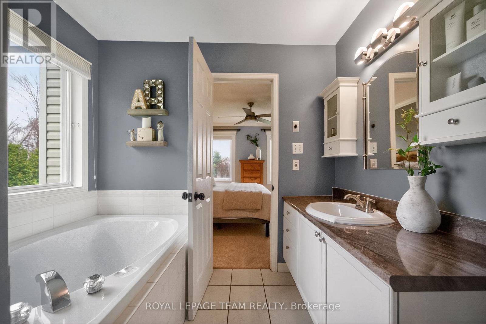 480 DENNISON ROAD - 23
