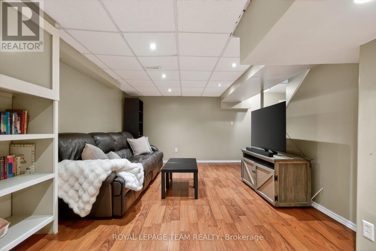480 DENNISON ROAD - 32