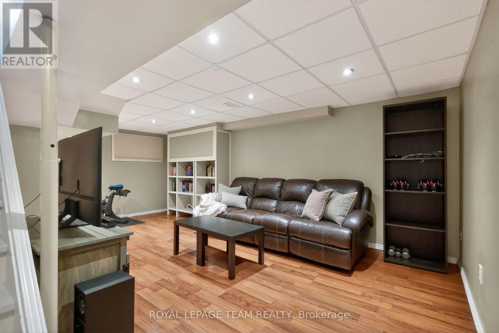 480 DENNISON ROAD - 33