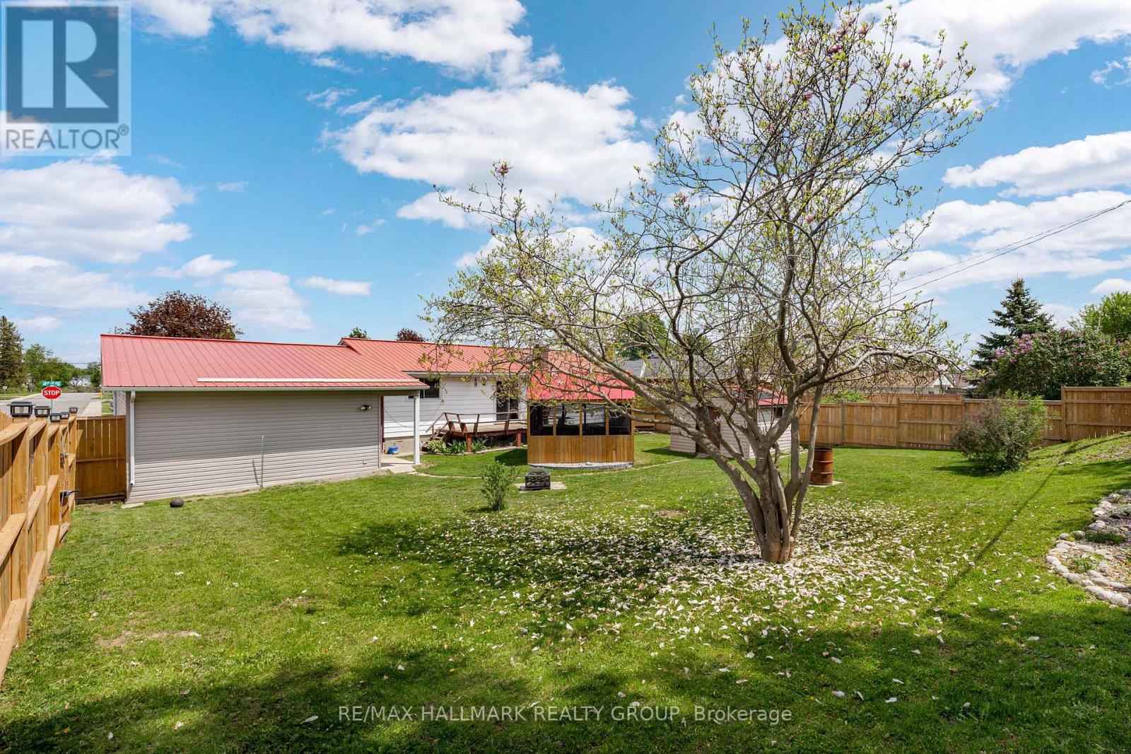 86 JASPER AVENUE - 34